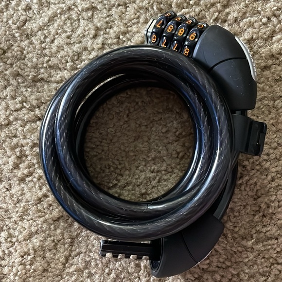 🛍️GUC 3 piece bikers set - Picture 2 of 5